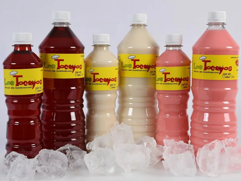 Agua Fresca de Medio Litro — Los Tocayos